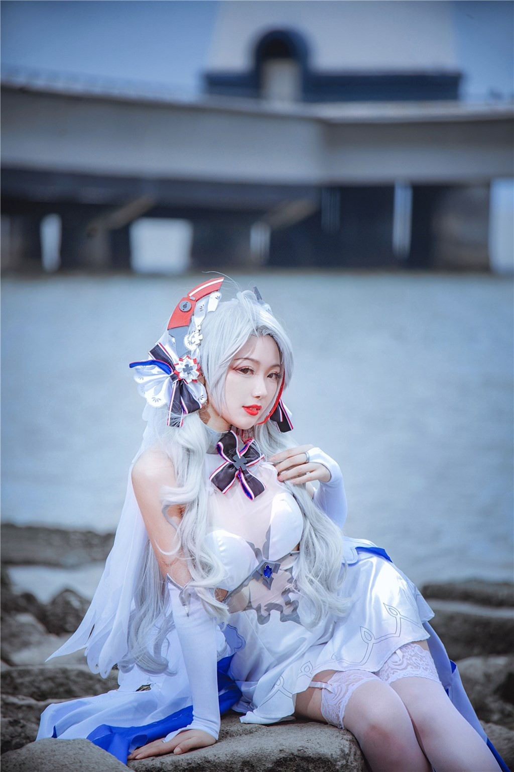 夜色断章:探索明星私下里那段充满血色诱惑与罪恶交易的内幕,夜色断句